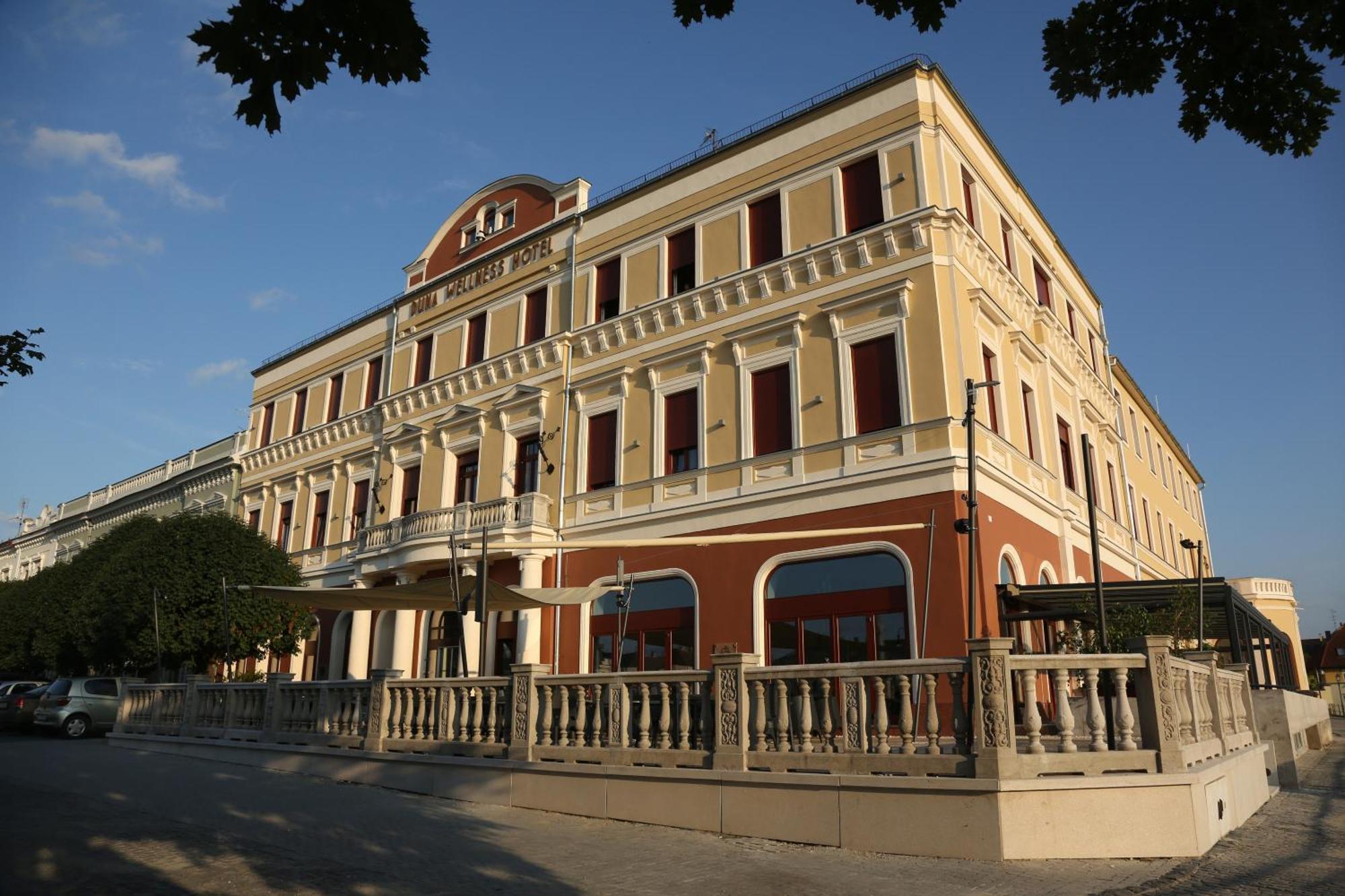 Duna Wellness Hotel Baja Dış mekan fotoğraf